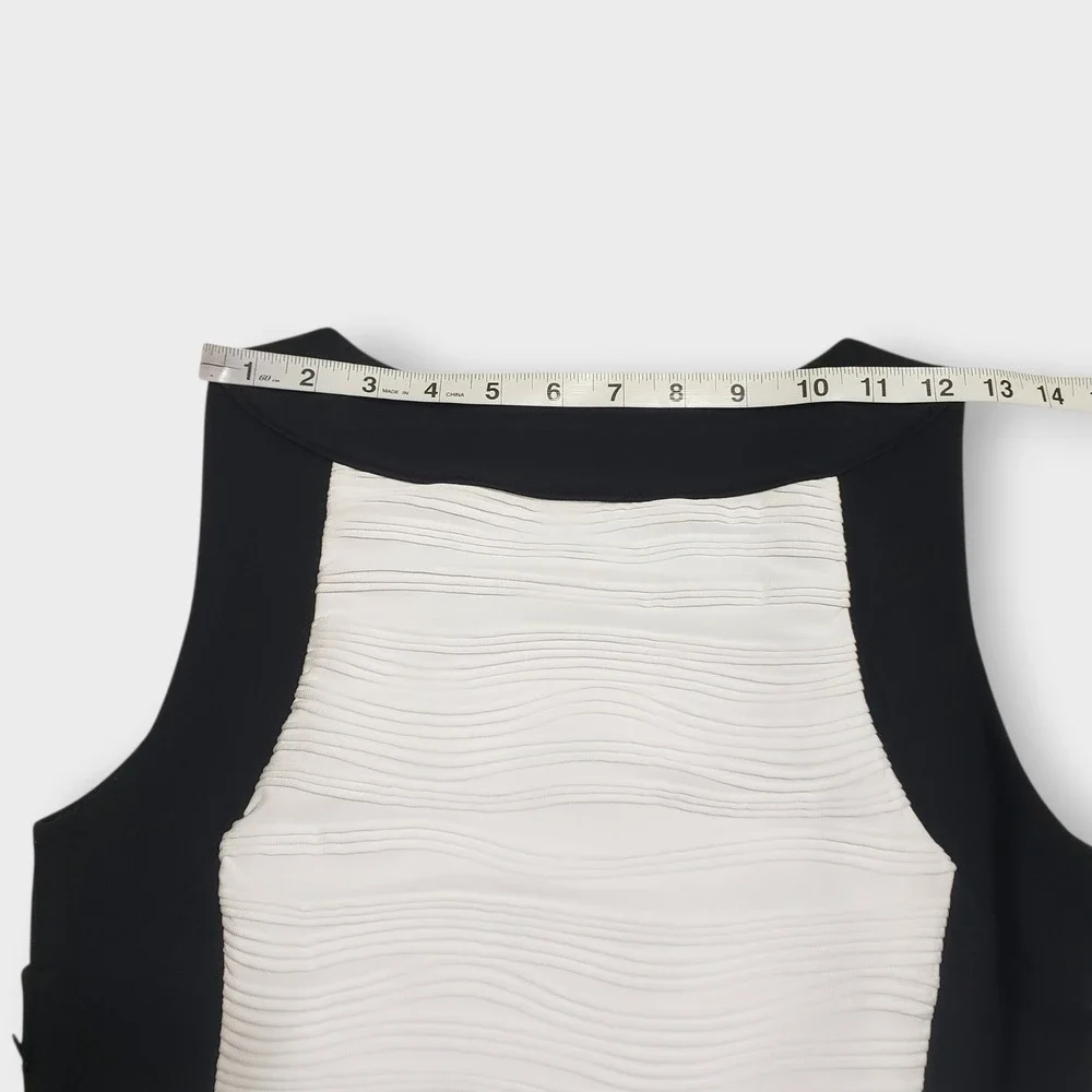Calvin Klein measurements pit
